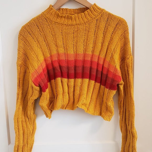 Crop Knit Sweater - Retro Vibes - Picture 1 of 3